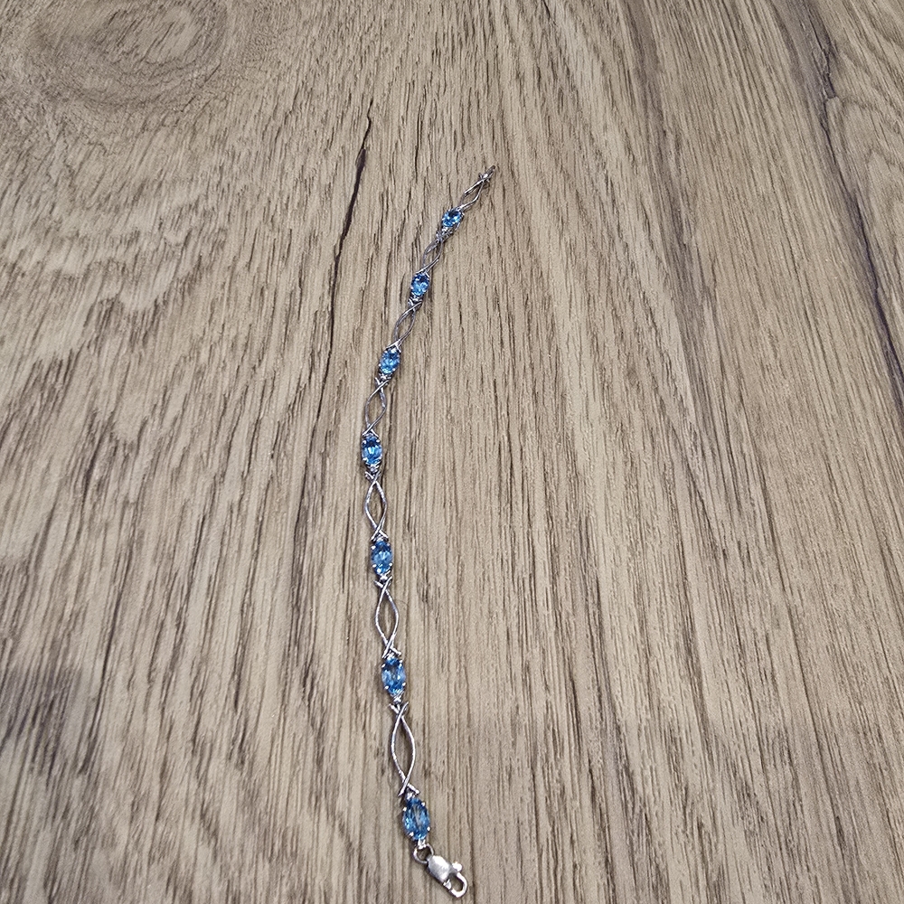 Stunning Silver and Blue Gemstone Bracelet